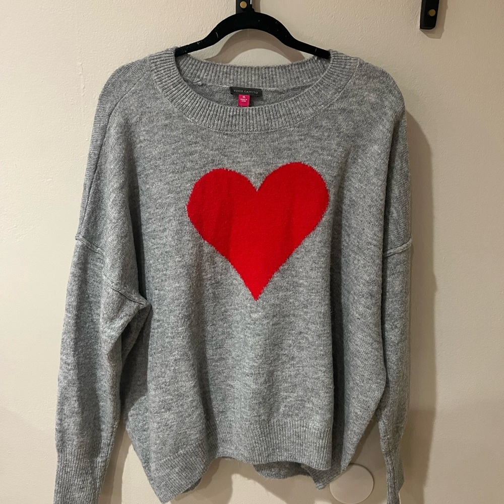 Vince Camuto Gray Sweater with Red Heart